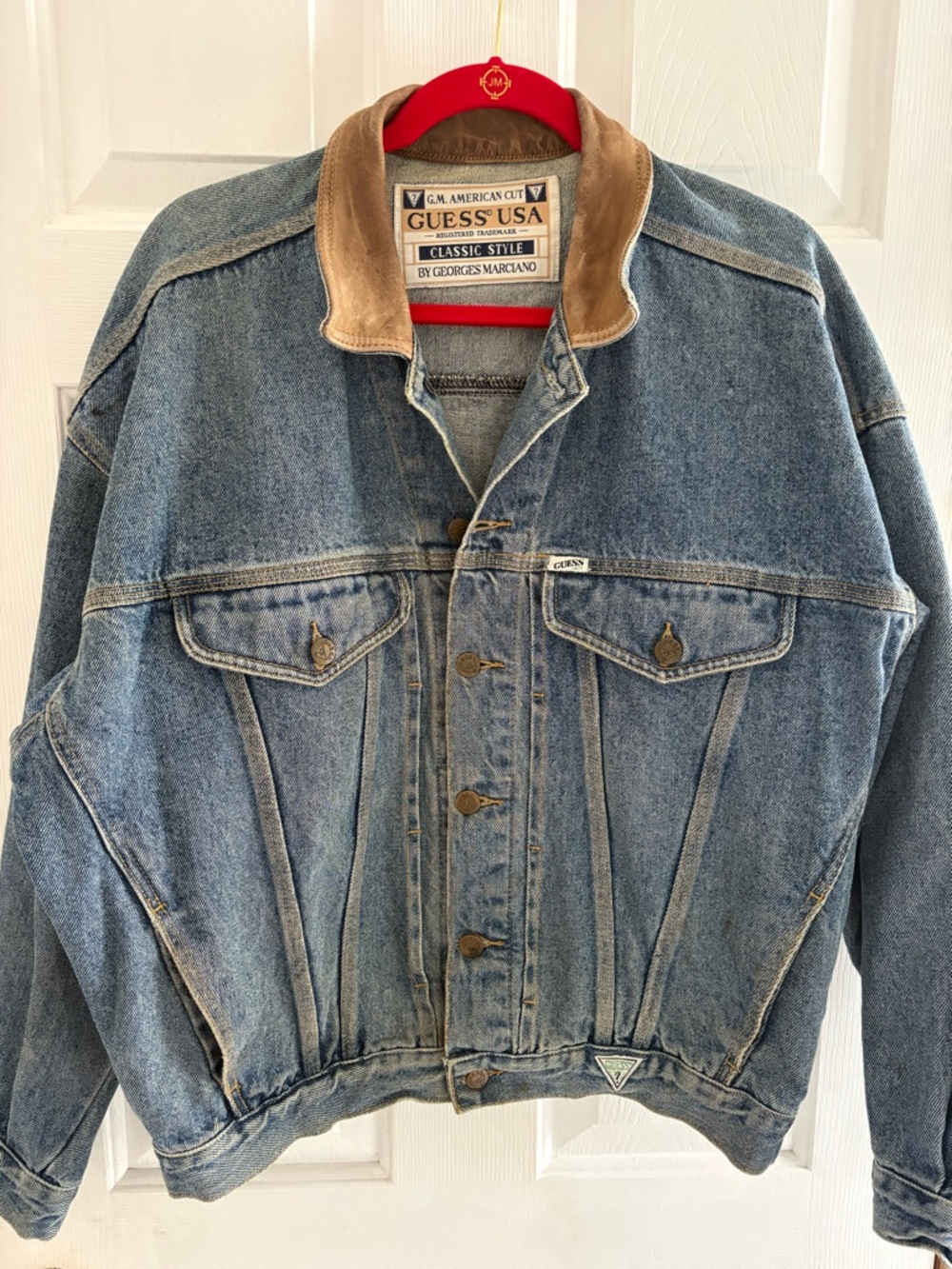 GUESS USA Men's Classic Blue Denim Jacket with Tan Leather Collar - L